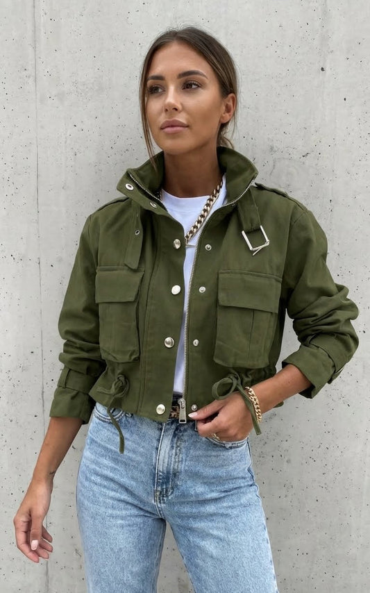 Chaqueta Tipo Cropped Estilo Militar