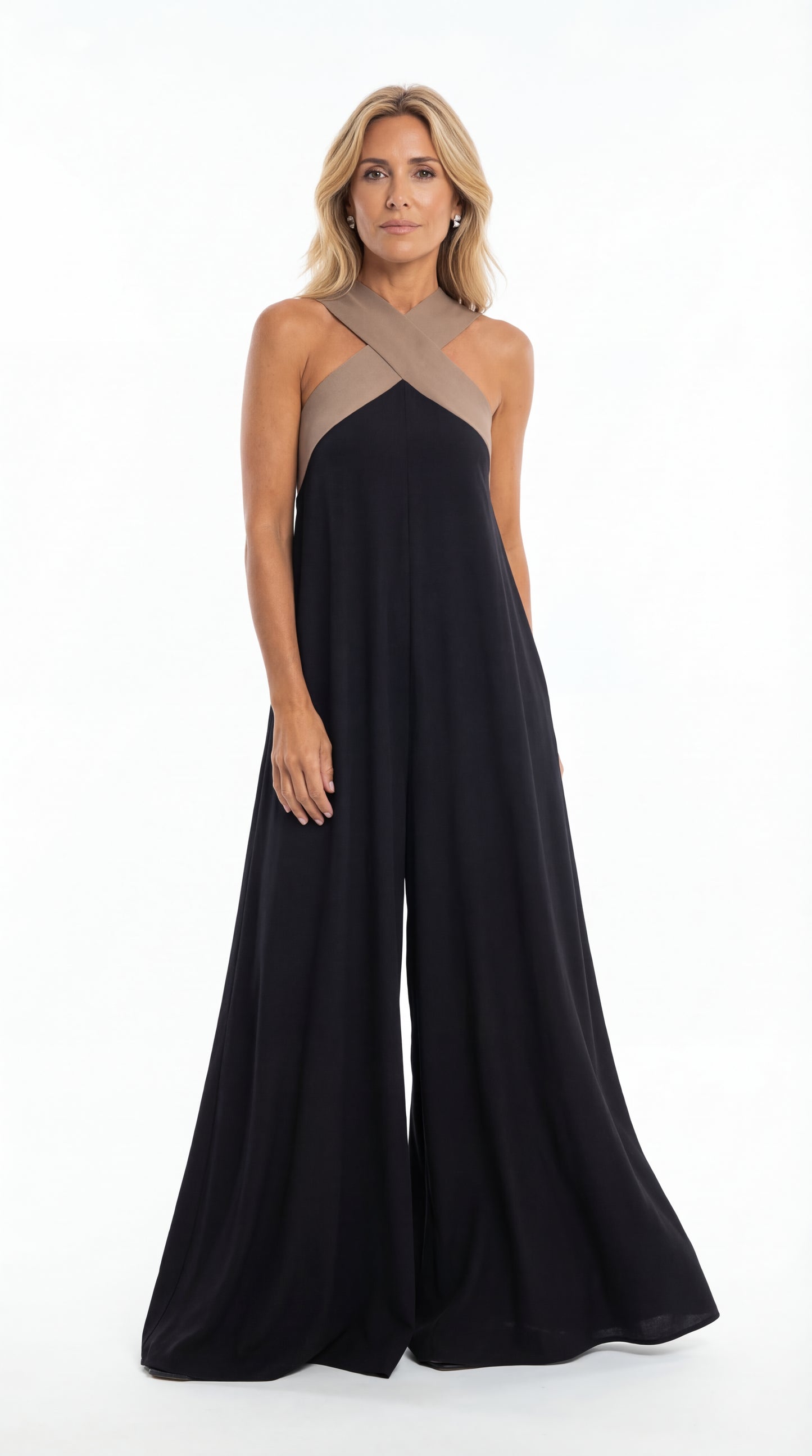 Mono Largo Elegante con Escote Cruzado